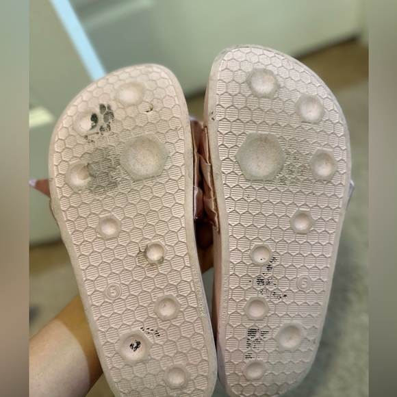 Puma Fenty by Rihanna pink bow slides - Picture 7 of 7